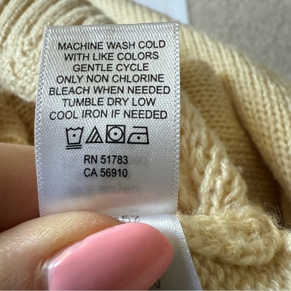 Maurices Cozy Cream, Gray and blue Cardigan Sweater oversized Medium - Picture 9 of 10